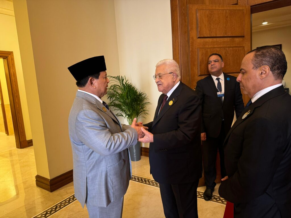 The Meeting Moment of Prabowo Subianto and the Palestinian President at the Gaza Summit: “We Are Brothers”