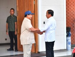 Prabowo Subianto Hampiri Jokowi ke Halim, Beri Ucapan Selamat Ulang Tahun Secara Langsung