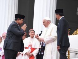 Prabowo Subianto Shares Moment of Shaking Hands with Pope Francis: “Indonesia is Blessed with Diversity and Harmony”